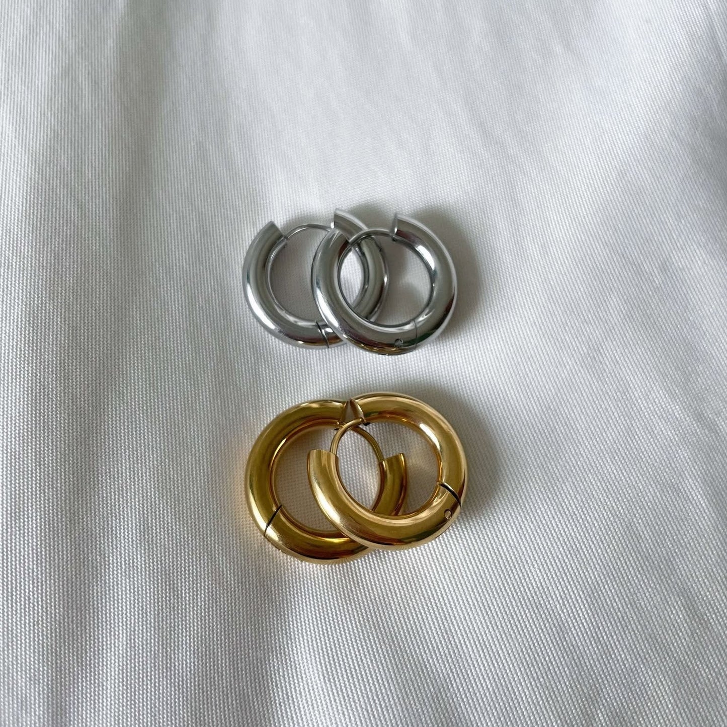 Classic Hoop Örhänge Guld