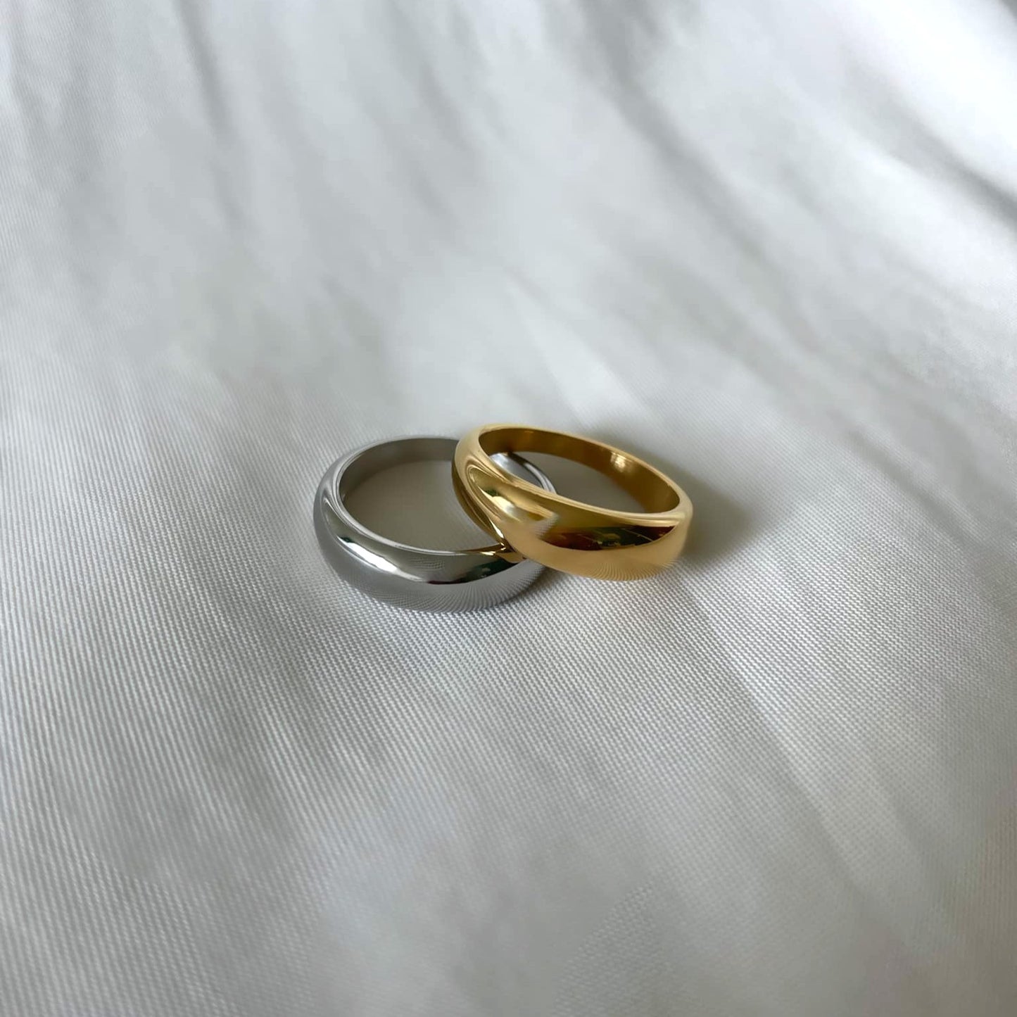 Smooth Classic Ring Silver