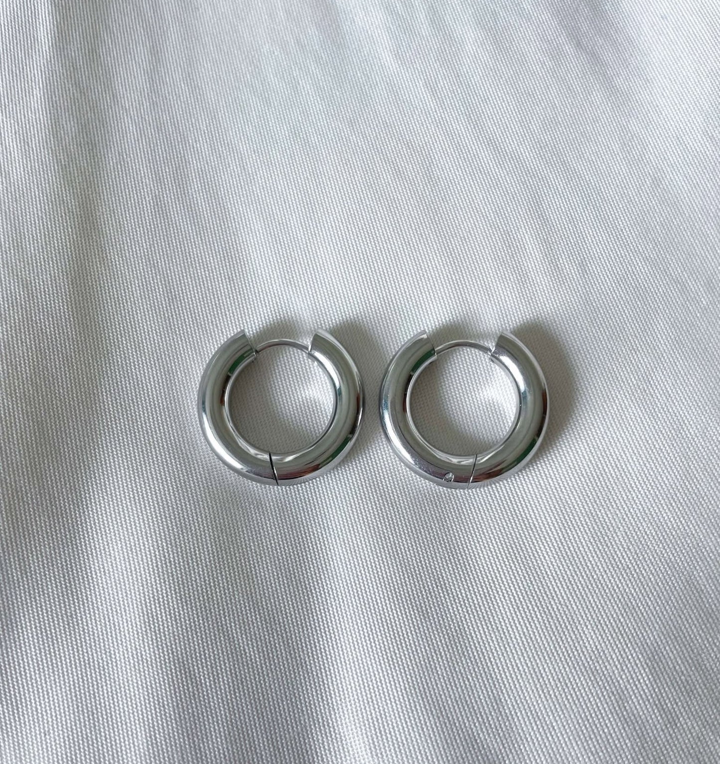 Classic Hoop Örhänge Silver