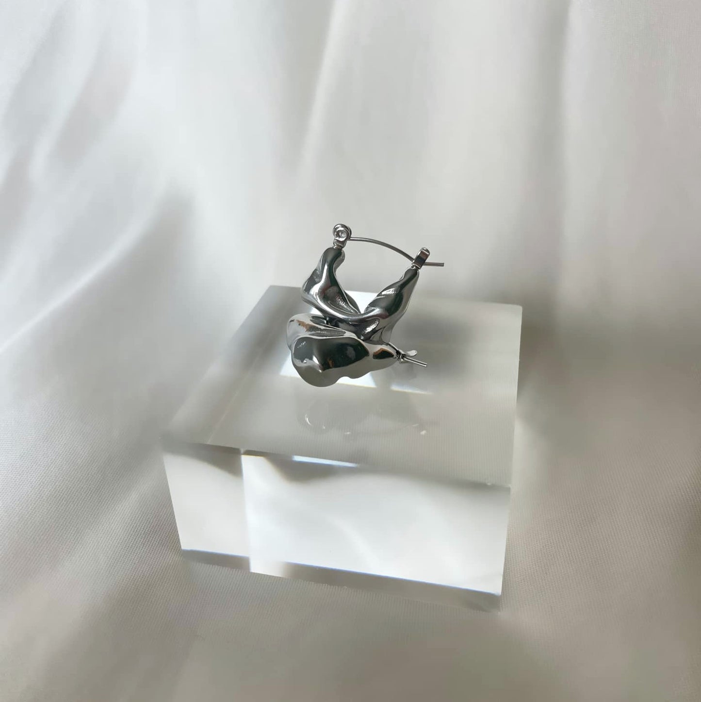 Carly Hoop Örhänge Silver