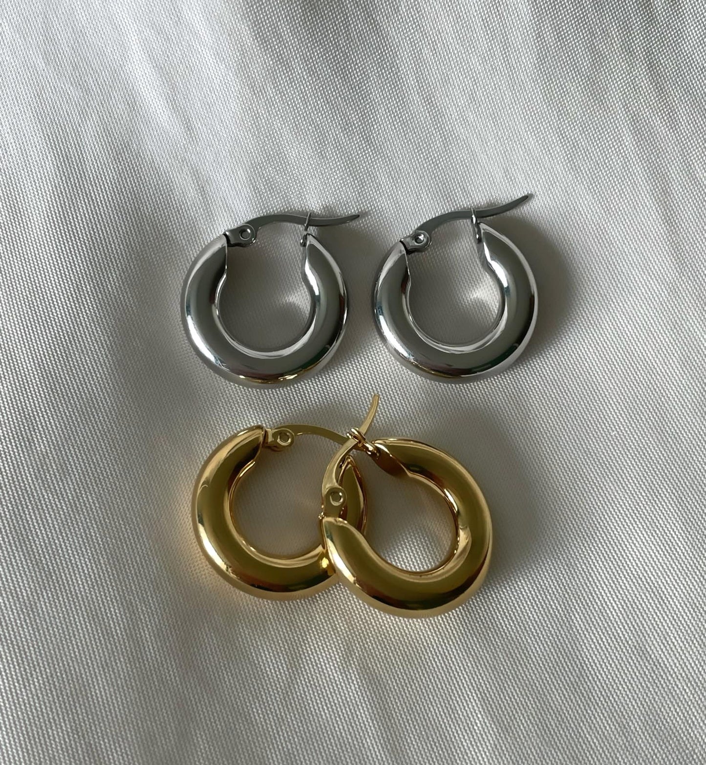 Sydney Hoop Örhänge Guld