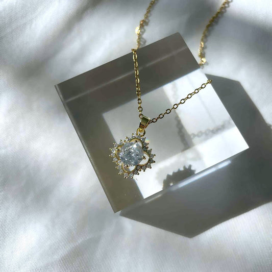 Celeste Halsband guld