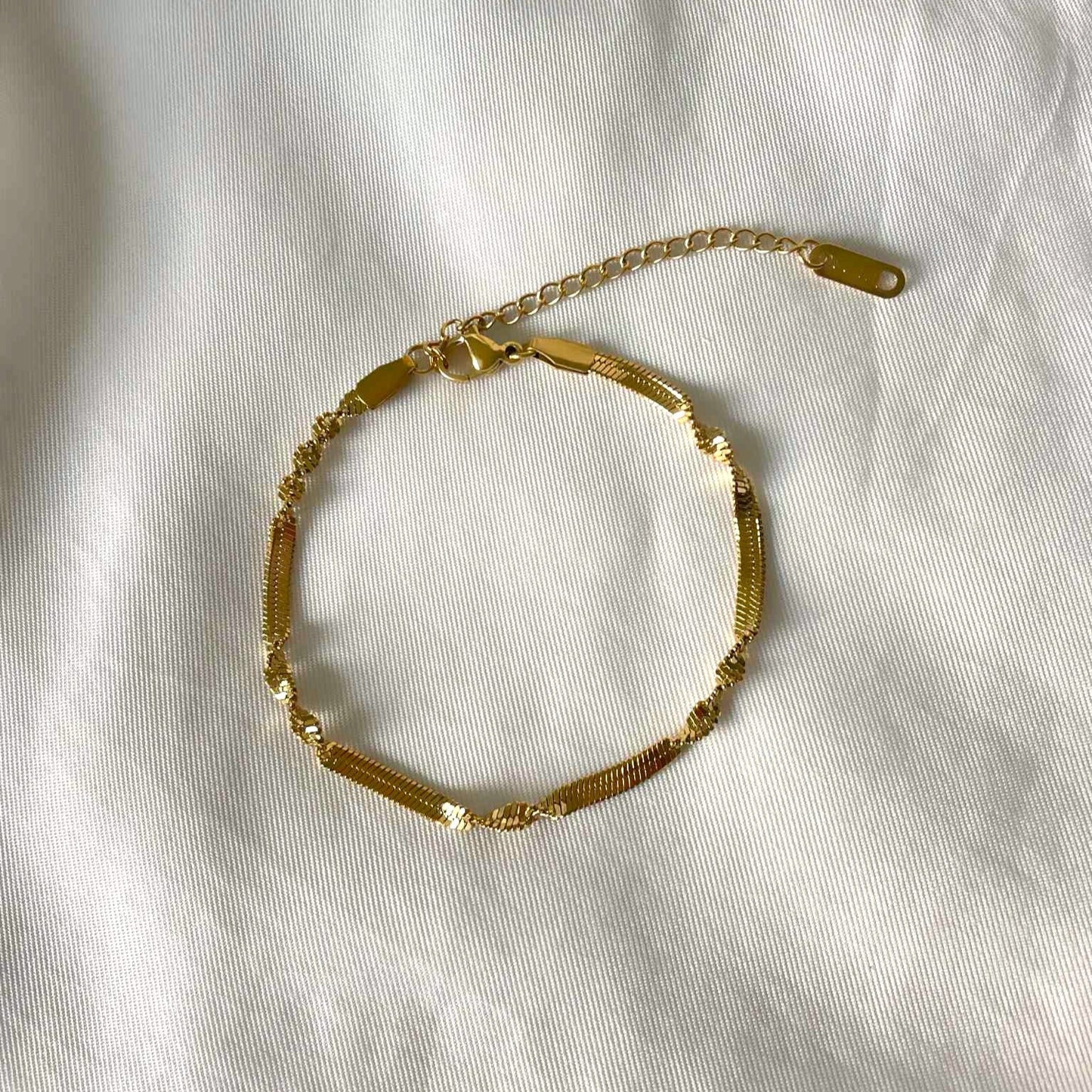 Twist Snake Chain Armband Guld